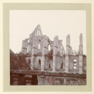 Voyages d'une famille parisienne Avril 1897 - Abbaye Notre-Dame de Longpont - p22-02