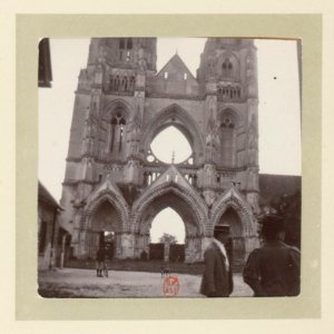 Voyages d'une famille parisienne Avril 1897 - Abbaye Saint-Jean-des-Vignes - p23-04