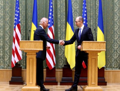 VP Biden and PM Yatsenyuk, Joint Statement, Kyiv, Ukriane, April 22, 2014 (13977913562)