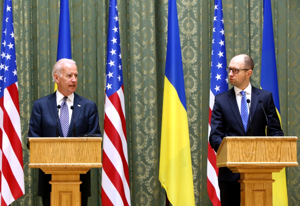 VP Biden and PM Yatsenyuk, Joint Statement, Kyiv, Ukriane, April 22, 2014 (13977934941)