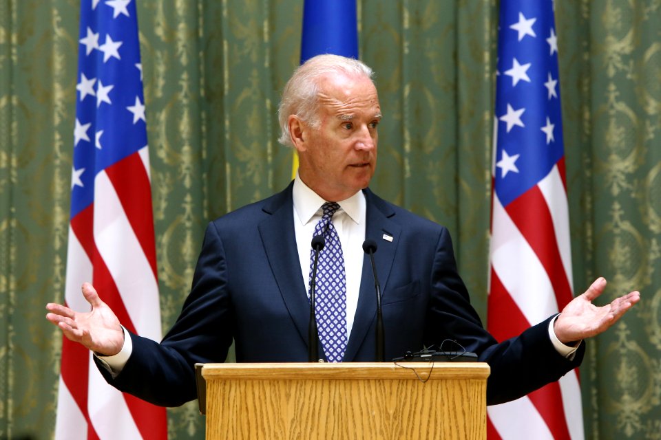 VP Biden and PM Yatsenyuk, Joint Statement, Kyiv, Ukriane, April 22, 2014 (14001116803)