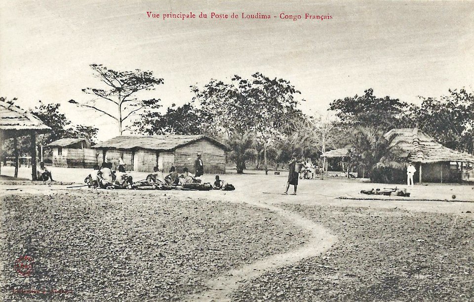 Vue principale du poste de Loudima-Congo Français