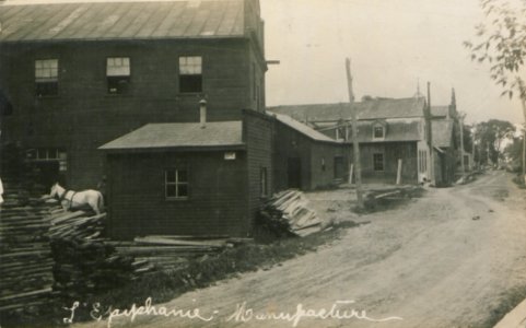 Vues de L'Epiphanie, Nicolet, Quebec (HS85-10-22859-7) photo