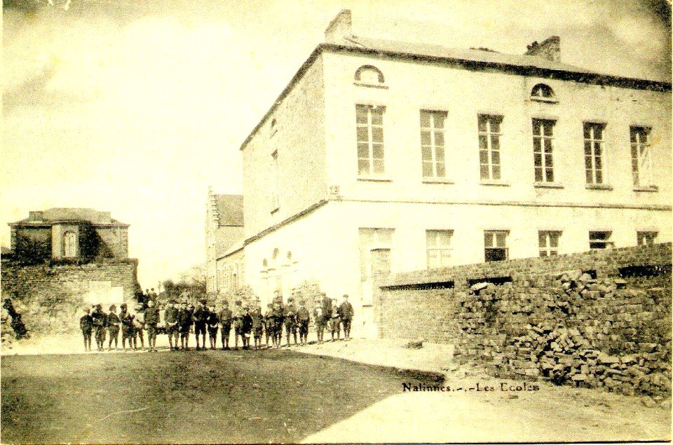 Vue de l'Ecole Communale du CENTRE EN 1911