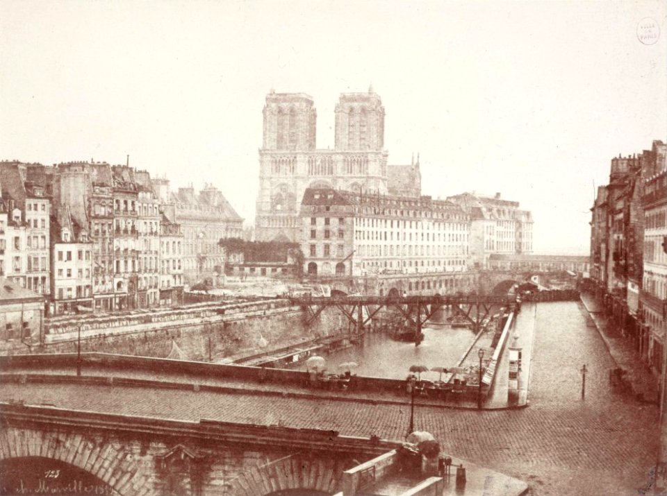 Vue de l’Hôtel-Dieu vers 1852 par Marville - Vergue