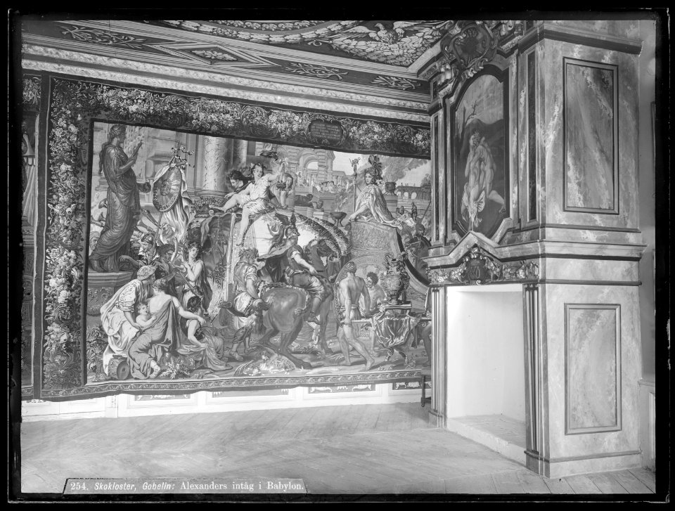 Vävd tapet med motiv ur alexanderhistorien. Intåg i Babylon. Kartong av Charles Le Brun - Skoklosters slott - 68759