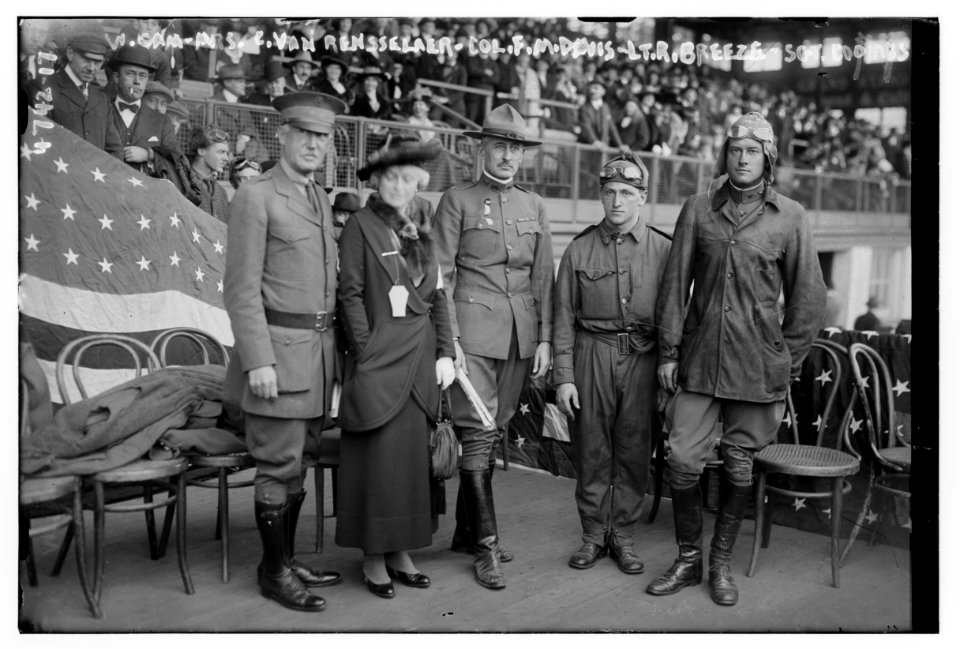 W. Camp, Mrs. C. Van Rensselaer, Col. F.M. Davis, Lt. R. Breeze, Sgt. Coombs LCCN2014707900