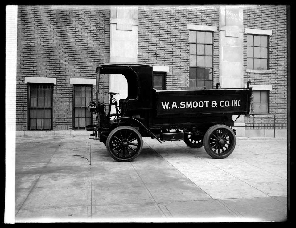 W.A. Smoot & Co. autocar truck LCCN2016851725