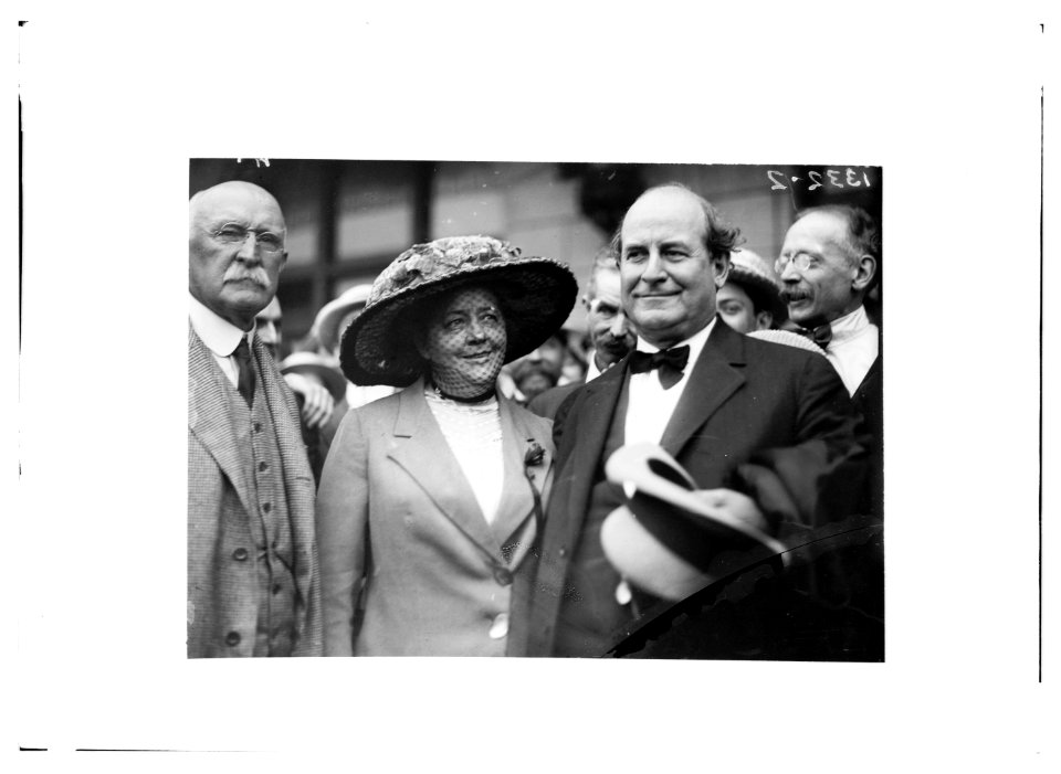 W.J. Bryan and wife (negative damaged) LCCN2014687104