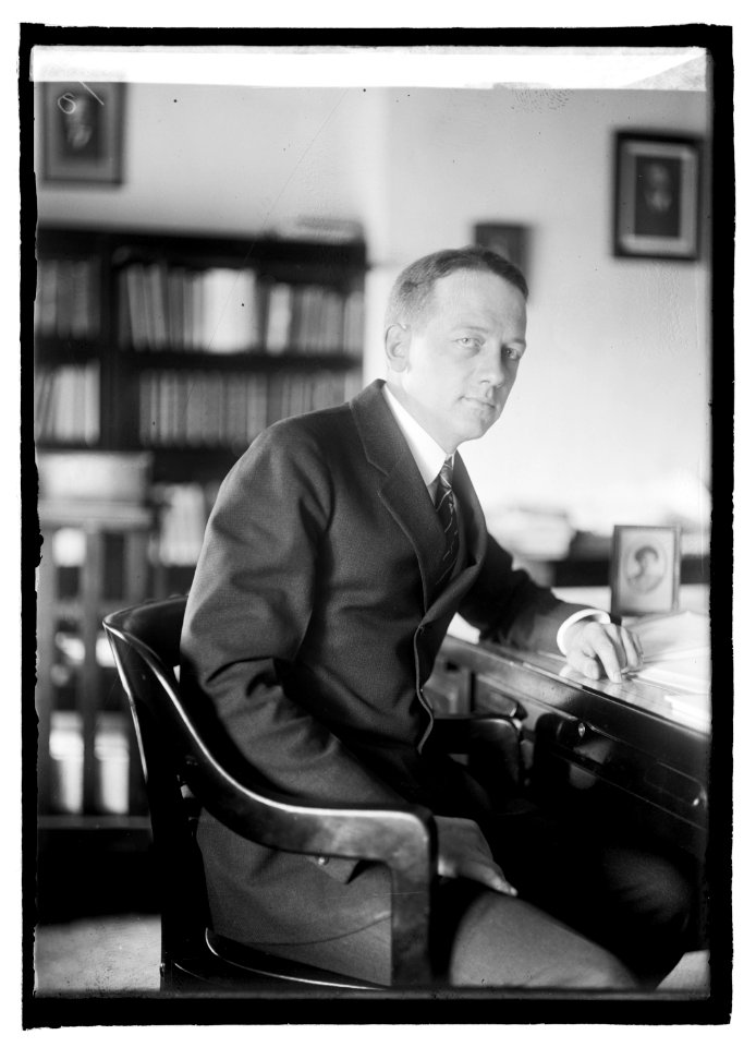 W.S. Culbartson, U.S. Tariff Com. LCCN2016845523