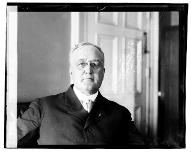 W.W. Warwick LCCN2016828352