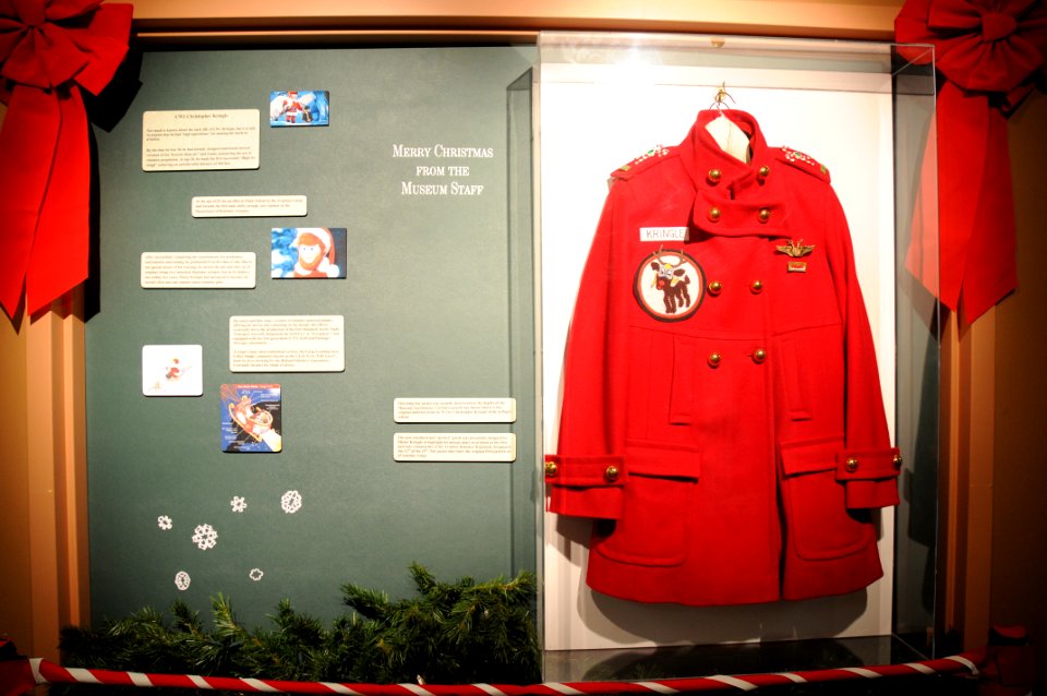W01 Christopher Kringle (8380860435)