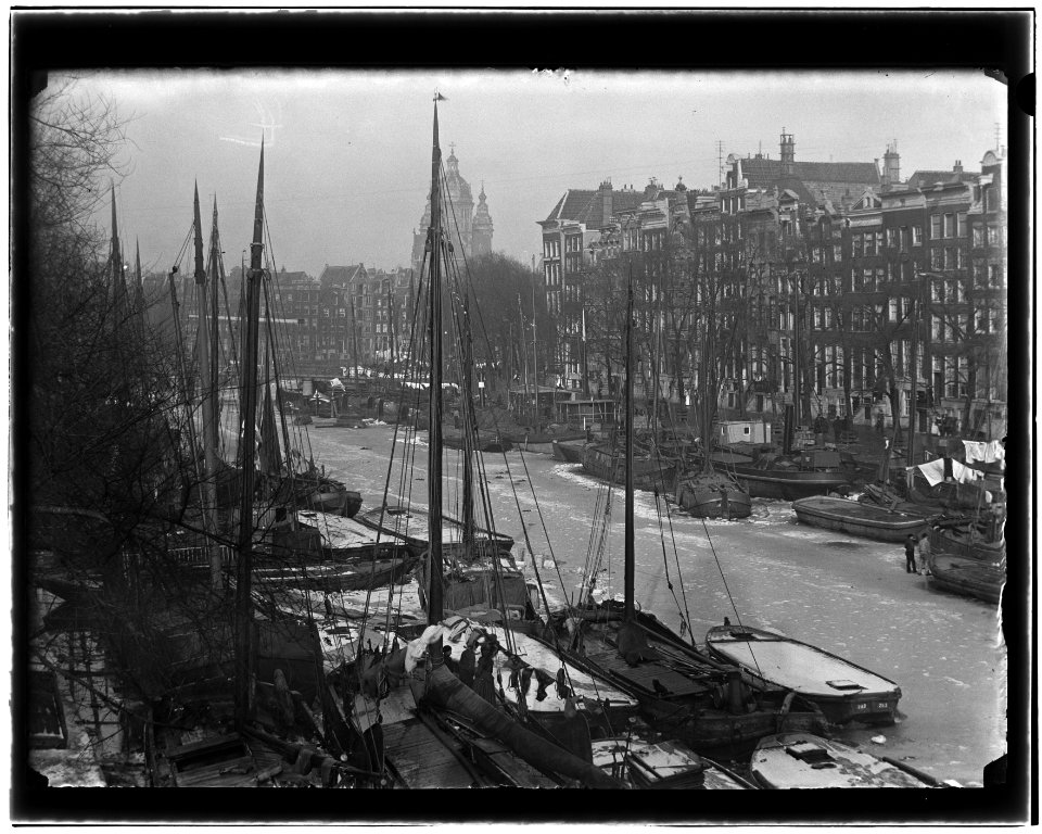 Waalseilandsgracht, foto 1 Jacob Olie (max res)