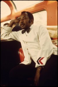 Waiter-in-the-lounge-car-of-the-southwest-limited-passenger-train-june-1974 7158202798 o