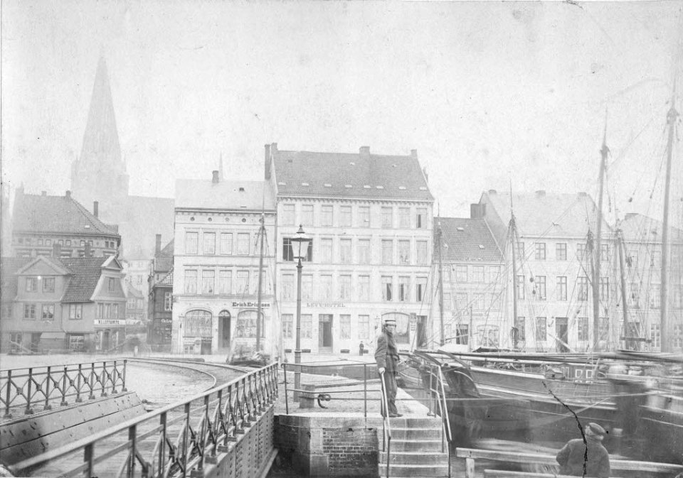 Wall (Kiel 49.446)