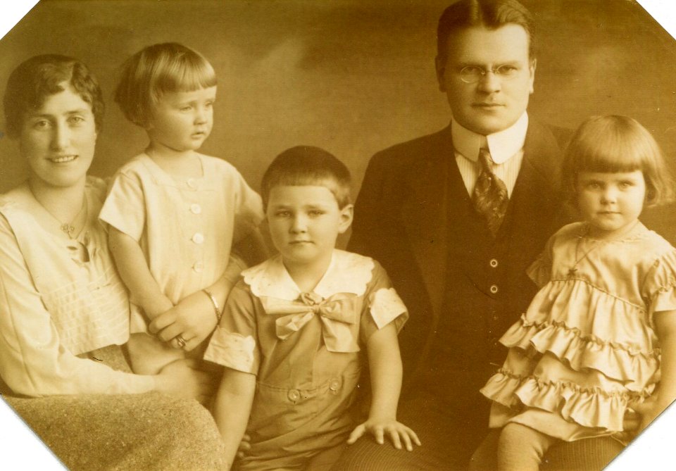 Waldemar Riese family c 1921