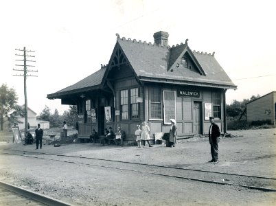 Waldwick station - Bailey photo