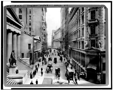 Wall St. east from Nassau St. LCCN93503724