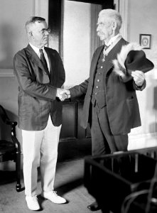 Wallace & Maj. Cyrus B. Lower, 8-16-22 LCCN2016846633 (cropped)