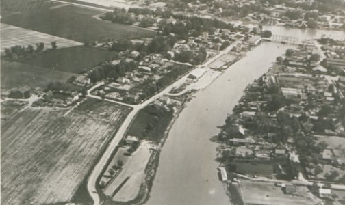 Wallaceburg Ontario from an Aeroplane (HS85-10-37678)