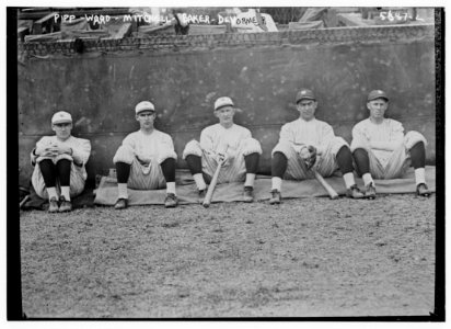 Wally Pipp, Aaron Ward, Johnny Mitchell, Home Run Baker, Al DeVormer, New York AL (baseball) LCCN2014714150
