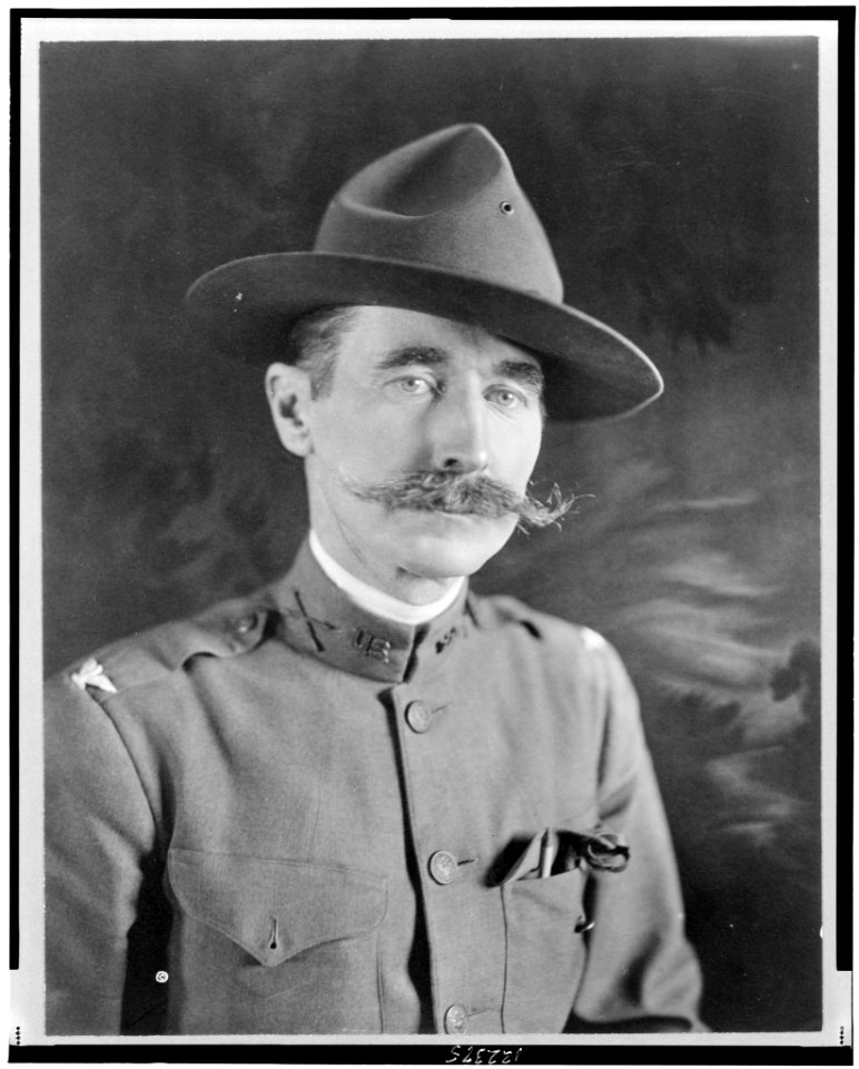 Walter Short, head-and-shoulders portrait, facing front LCCN99405829