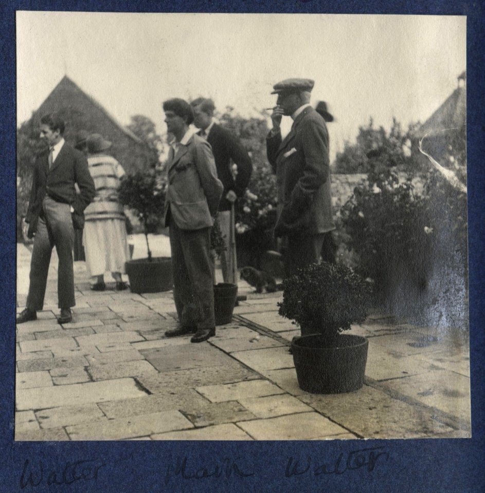 Walter James Redfern Turner, two unknown women, Mark Gertler, unknown man, Walter Taylor by Lady Ottoline Morrell