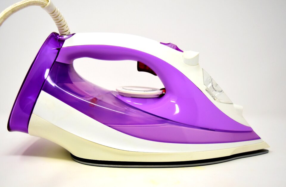 Smoothing ironing service clothing
