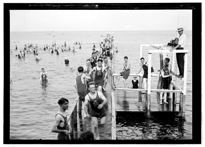 Walter Reed outing, Chesapeake Beach, (Maryland), July 1919 LCCN2016851058 photo