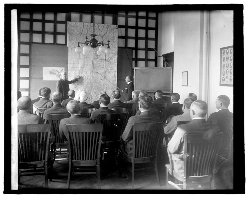 War College, (Washington, D.C.), class LCCN2016825949