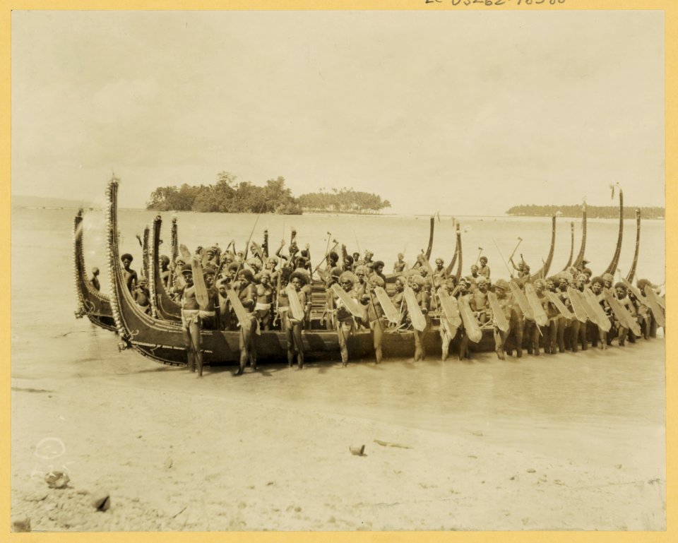 War canoe, Vella Lavella LCCN89715911