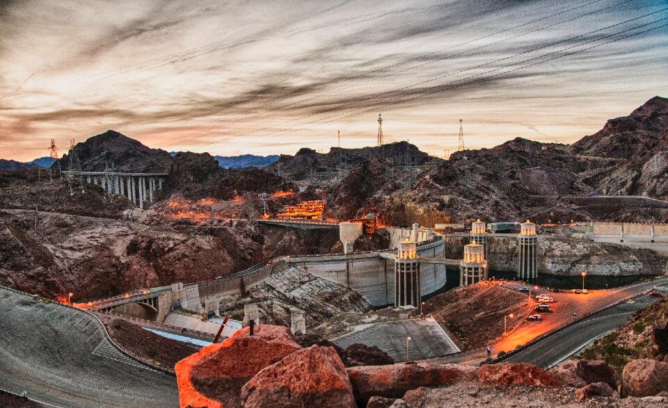 Hydroelectric construction usa