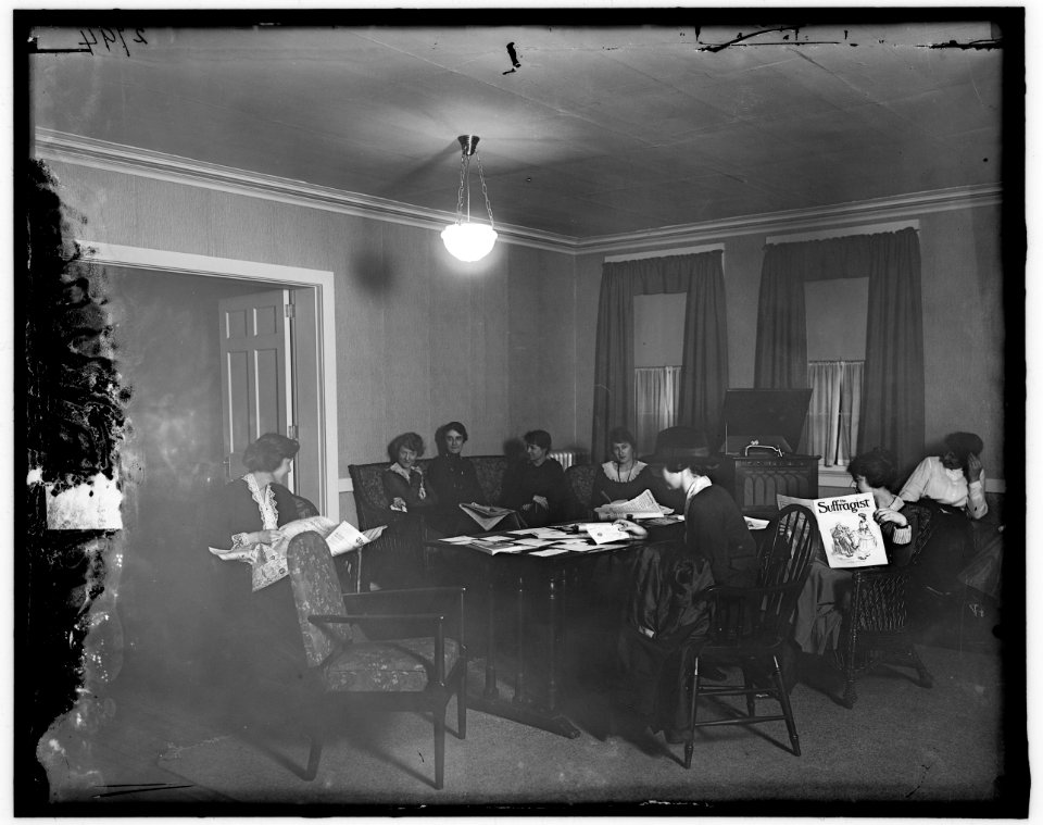 War Workers Dormitory LOC hec.14116
