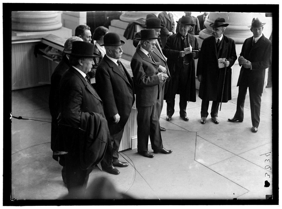 WAR SAVINGS STAMPS. SHERLEY, J. SWAGER, M.C., KY, 1903-1919; MARSHALL, THOMAS RILEY, GOVERNOR OF INDIANA, 1909-1913; VICE PRESIDENT OF THE UNITED STATES, 1913-1921; MOON, JOHN AUSTIN, REP. LCCN2016868920