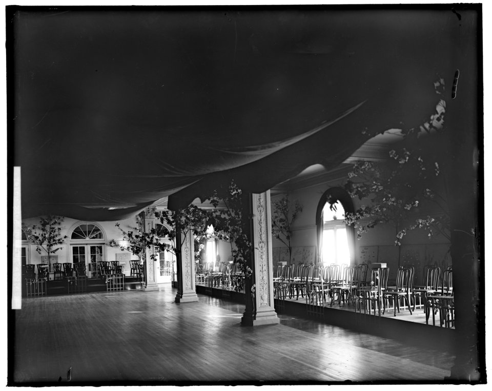 WARDMAN PARK HOTEL BALLROOM LCCN2016861752