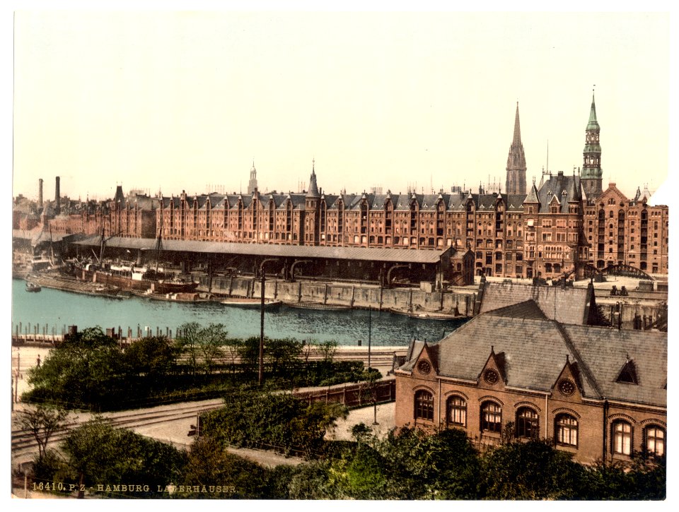 Warehouses at docks, Hamburg, Germany-LCCN2002713703