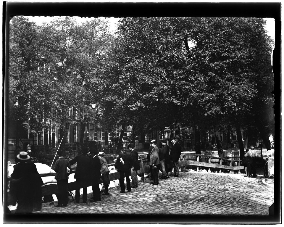 Warmoesgracht 2 tm 26 (vrnl), foto 1 Jacob Olie (max res)