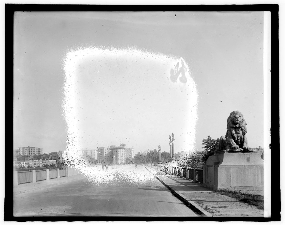 Warner Quinlan Co., Conn. Ave. bridge, (Washington, D.C.) LCCN2016825943