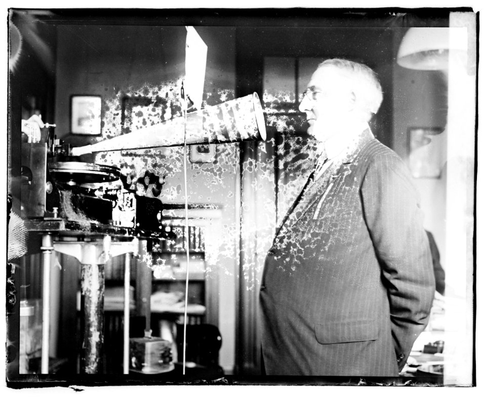 Warren G. Harding, making records LCCN2016828276