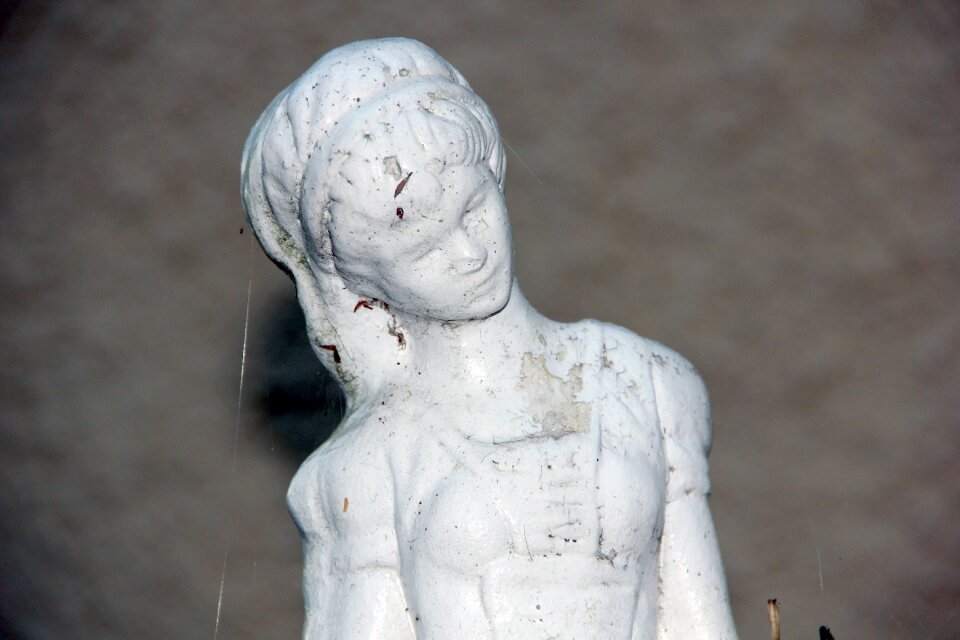 Sculpture statue art