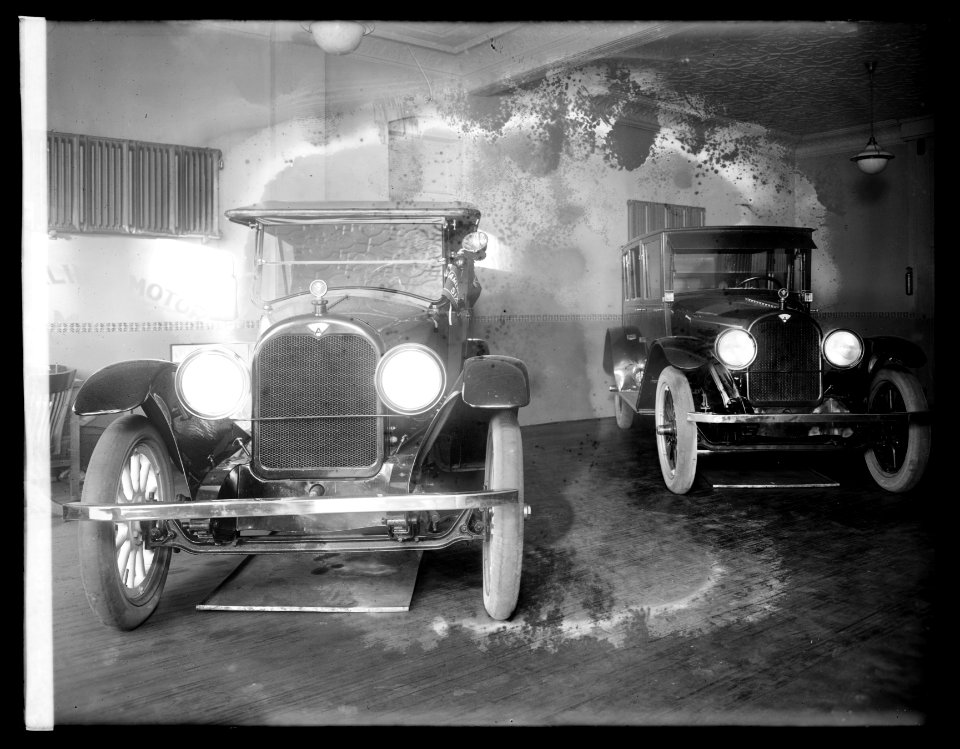 Snelling Motor Co. interior LCCN2016851451