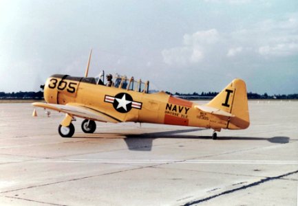 SNJ-6 Naval Air Reserve at NAS Grosse Ile c1952