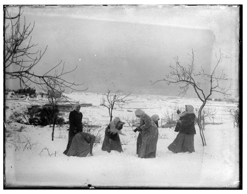 Snow in Jerusalem, 1921. Arab women in snow LOC matpc.00779
