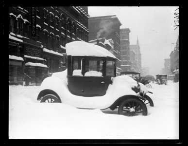 Snow, Washington, D.C. LCCN2016891160