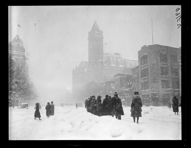 Snow, Washington, D.C. LCCN2016891159