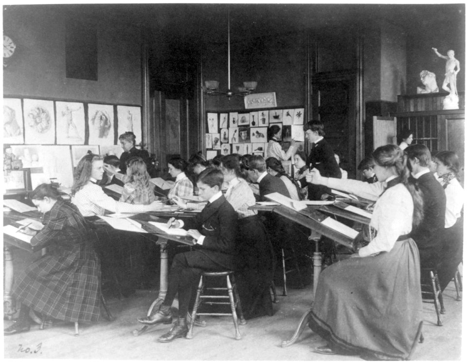Students drawing in an art class, Western High School, Washington, D.C. LCCN2001699124