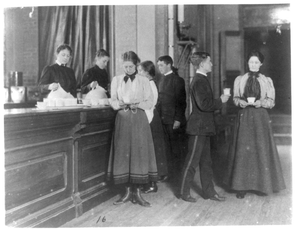 Students getting beverages from a counter, Western High School, Washington, D.C. LCCN2001699132