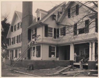 Students at work on a house built largely by them LCCN2001703863