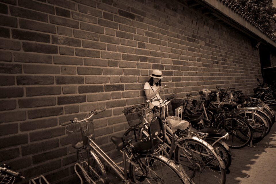 Alone street mobile