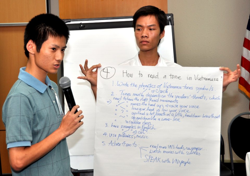 Students join the ‘USAID and Higher Education in Vietnam’ talk (8202359018)